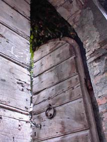 These wooden gates cover the opening to
an extraordinary garden