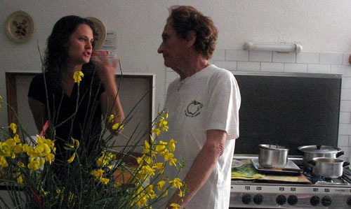 Sandelli talks with her most recent house guest.  Jenny is staying in Cagli while performing in La Boheme at the Teatro.