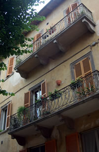 balcony