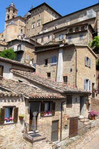Every time a Jewish family was forced into the ghetto in Via Stretta, a new level was built on existing buildings.